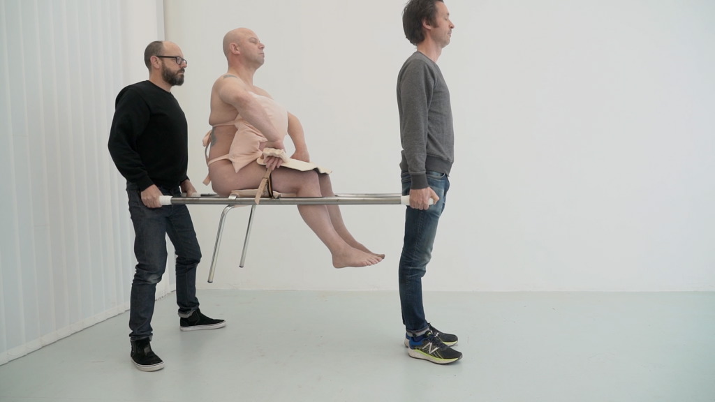 chaiseporteur_madeineric.jpg
